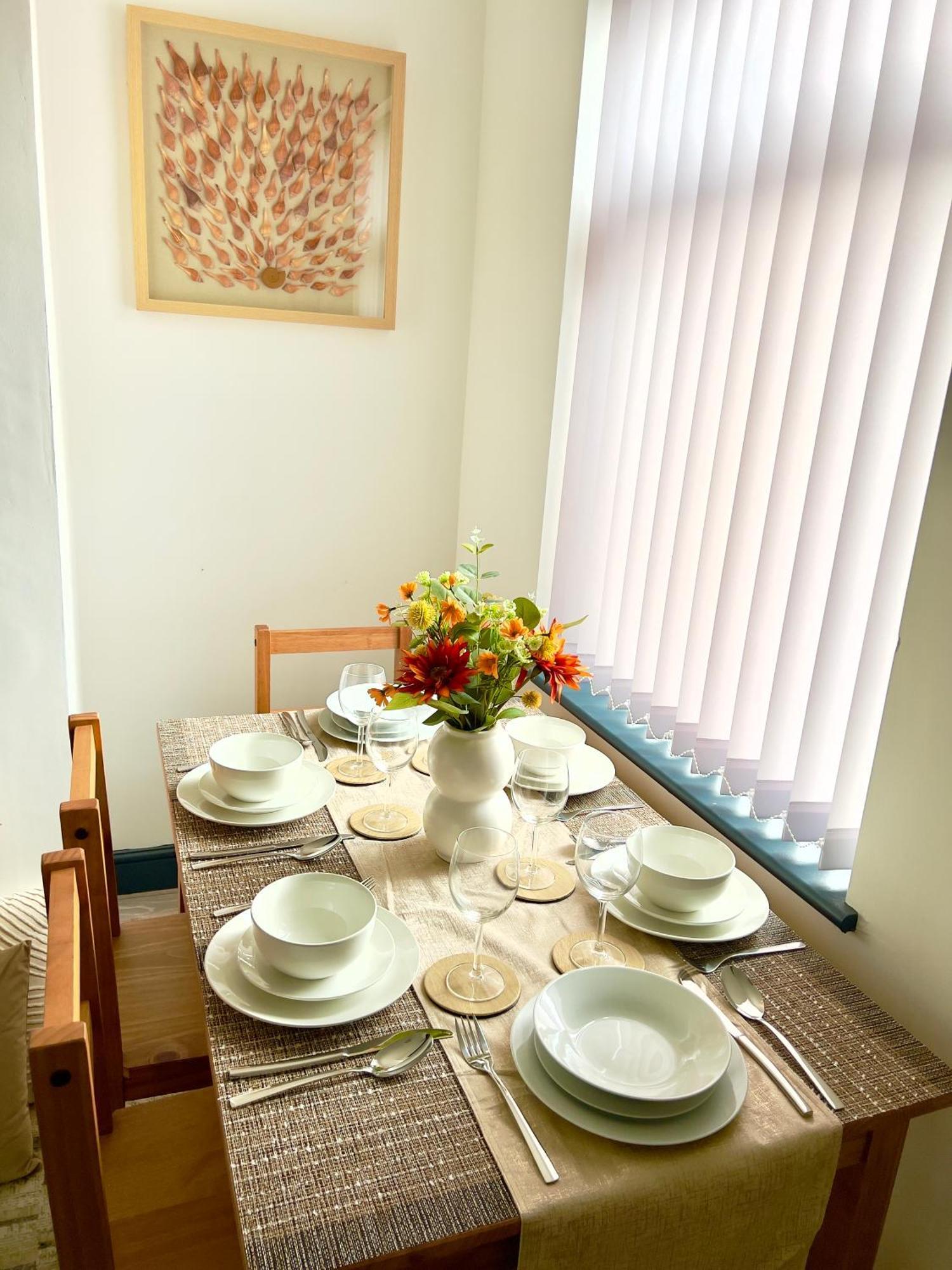 Holiday home Stylish Home, Hosted By Esongrace Stays, - Perfect For Families - Contractors - Makers - Emergency Housing - Professionals, Relocators *