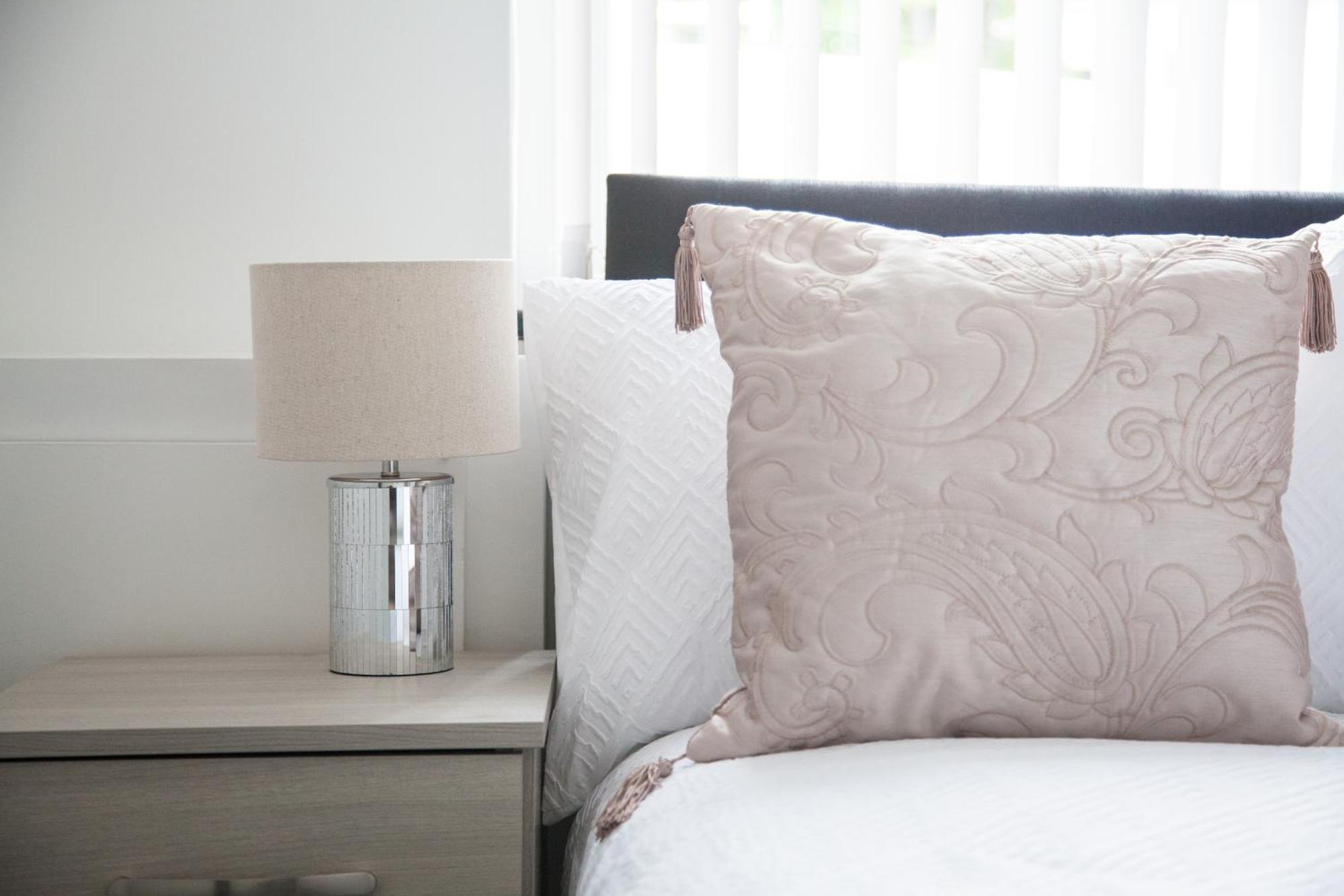 Stylish Home, Hosted By Esongrace Stays, - Perfect For Families - Contractors - Makers - Emergency Housing - Professionals, Relocators *